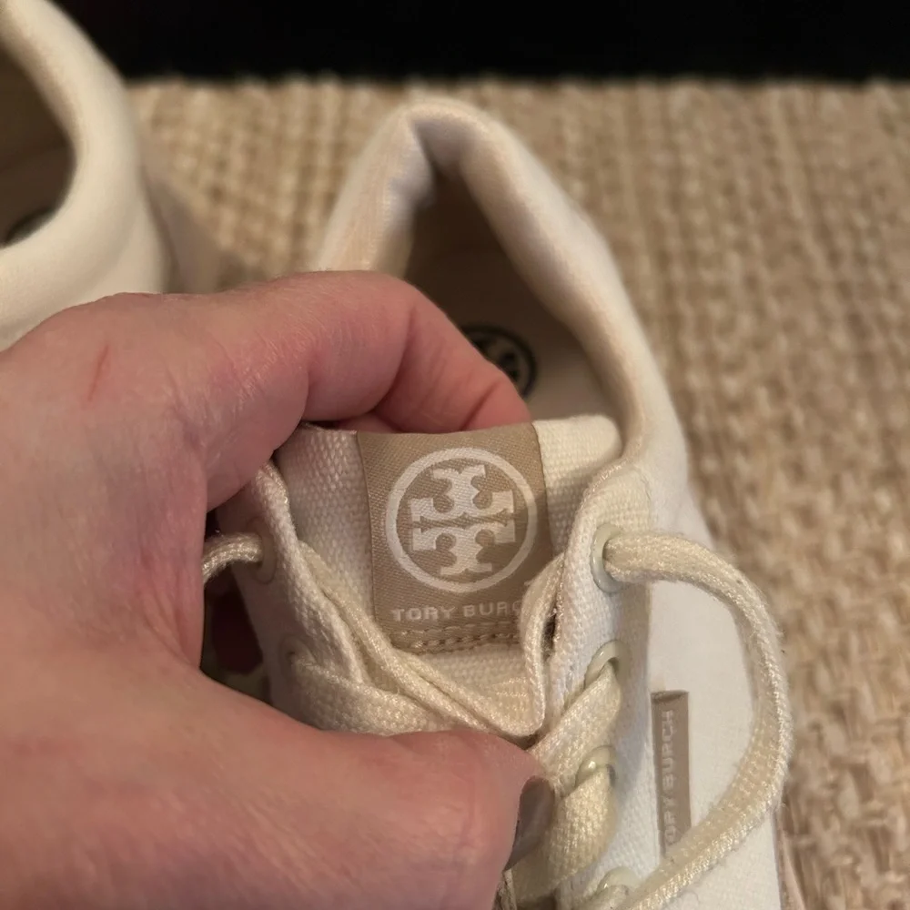Tory Burch Classic Court Canvas Sneaker Natural Suede Size 7 Quiet Luxury Casual